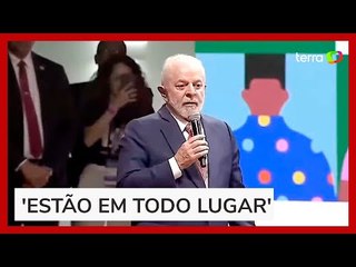 Lula chama de 'fascista' mulher que questionou Dilma por estar em 1ª classe de avião