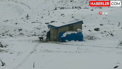 Hakkari'de 6 köy ve 14 mezra yolu ulaşıma kapandı