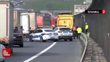 Başakşehir TEM Otoyolunda trafiği kilitleyen yangın
