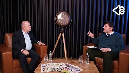 Ümit Özdağ canlı yayında çalışanı fırçaladı! "Bu ne biçim iş sen sussana!"