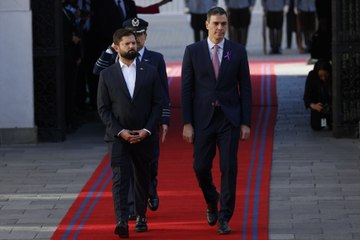 Sánchez advierte de que hay "mujeres políticas" en España "que banalizan" el feminismo