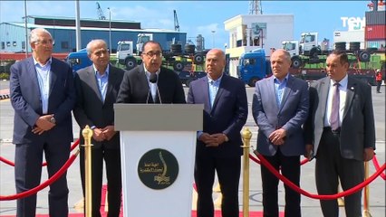 رئيس الوزراء: تم التوجيه لوزارة الداخلية للضرب بيد من حديد على تجار السوق السوداء