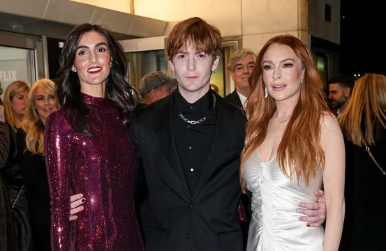 Lindsay Lohan would make a music comeback - but to support her younger sister, Aliana Lohan