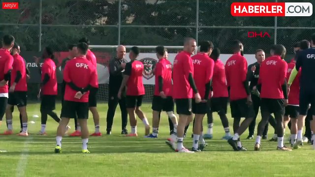 İmzayı atması an meselesi! Selçuk İnan Süper Lig ekibinin başına geçiyor
