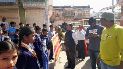 राजस्थान पत्रिका के स्थापना दिवस पर रंगोली से सजाए चौराहे, रैली निकाल स्वास्थ्य के प्रति किया जागरूक