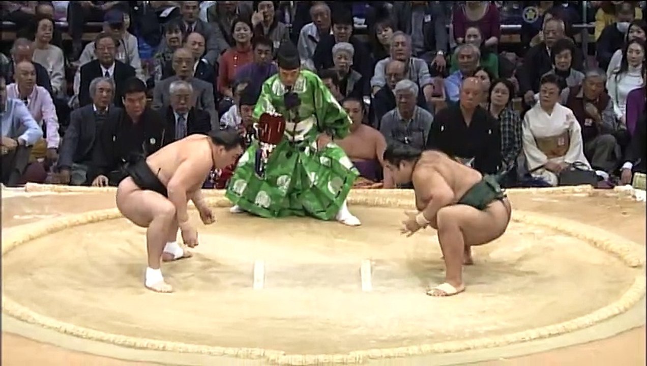 honbasho-kyushu wrestling match