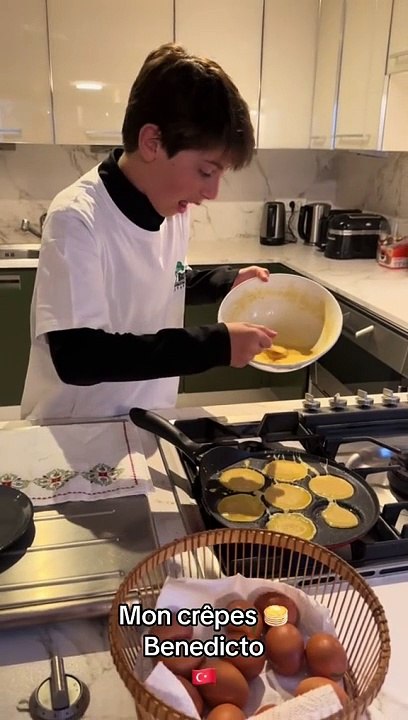¿Se suma a Masterchef? Benedicto, el hijo de Wanda Nara, te enseña a preparar sus "mon crepes"