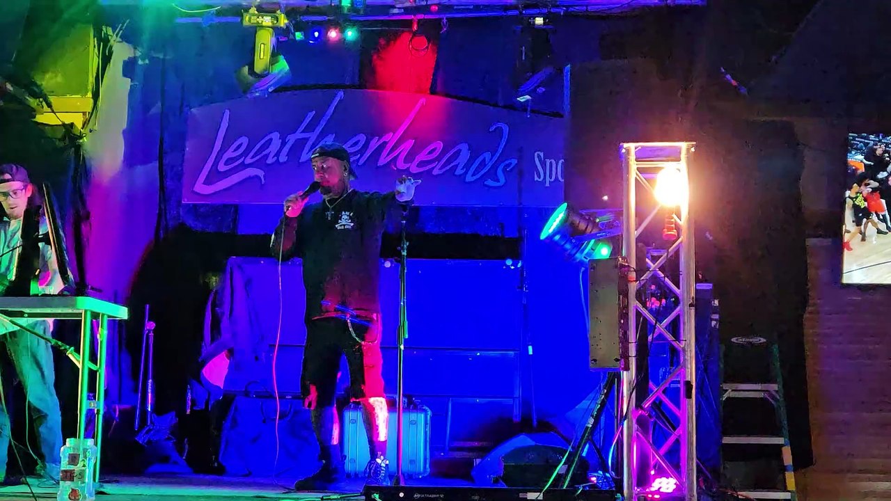 AVENGED SEVENFOLD - DEAR GOD (PERFORMED AT LEATHERHEADS)