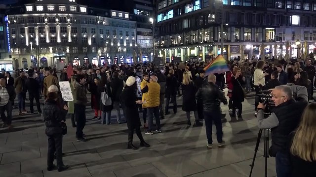 Σερβία: Διαμαρτυρία ακτιβιστών ΛΟΑΤΚΙ στο Βελιγράδι