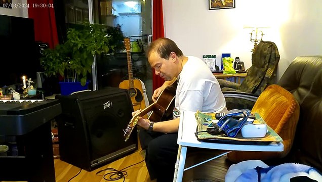 Essayer un AMPLI PEAVEY DE 100 Watts sur deux guitares.