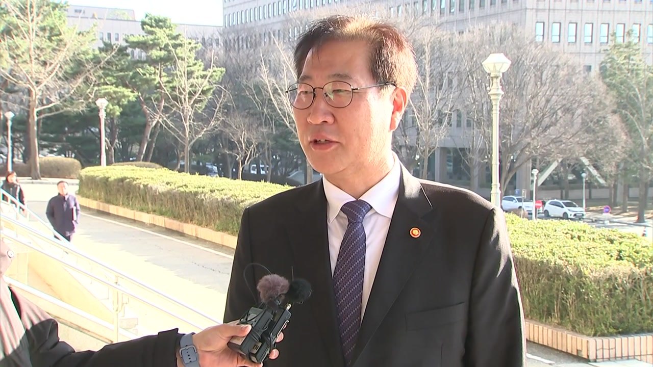 박성재 법무장관 "이종섭, 출국금지 이의신청...공무수행 감안 처리" / YTN