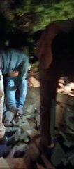 कोटा में हैगिंग ब्रिज के पास हादसा : ट्रेलर पलटा, कैबिन में चालक सहित फंसे चार लोगोंं को क्रेन से निकाला