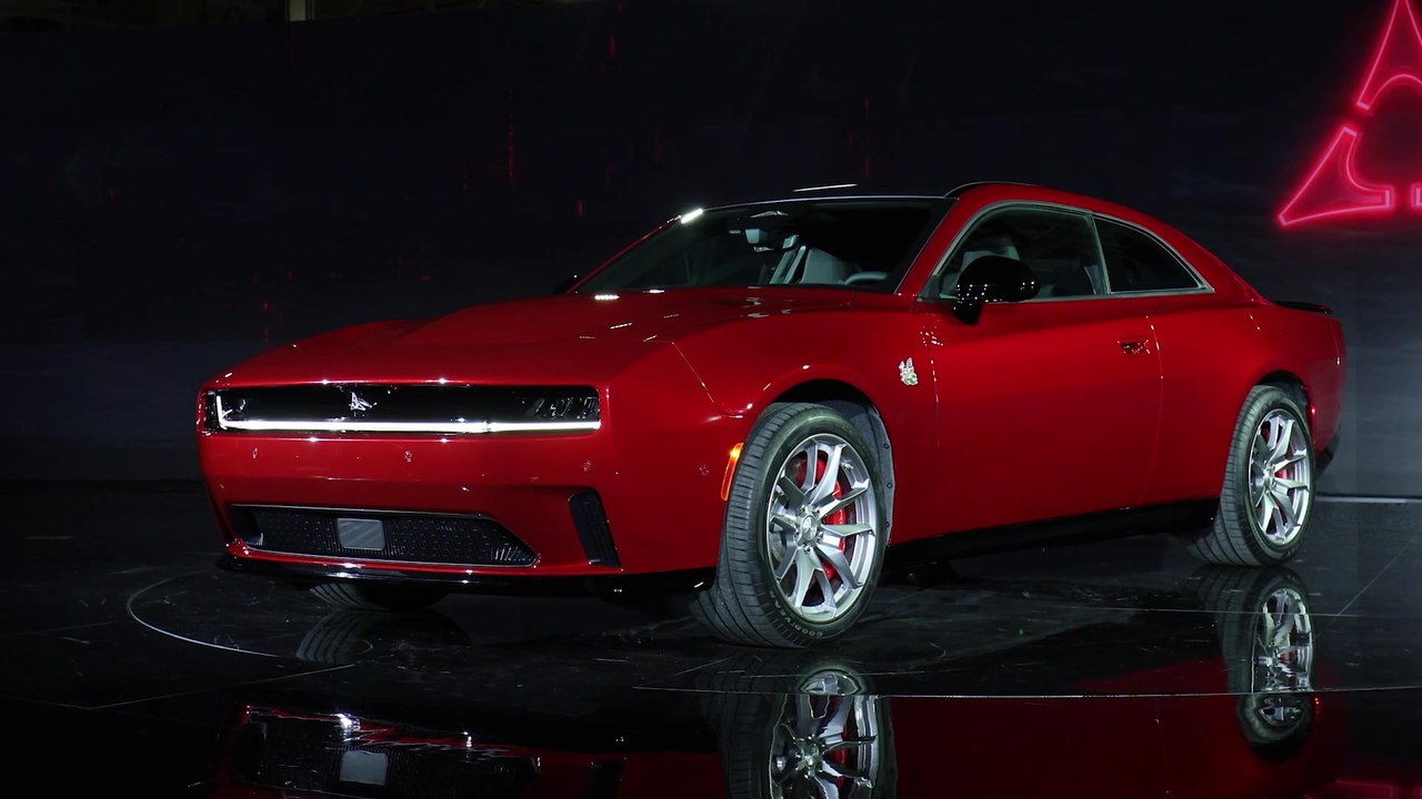 2024 Dodge Charger Daytona Scat Pack Exterior Design in Studio