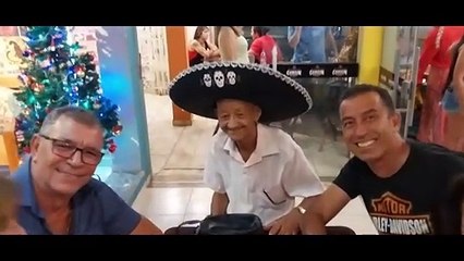 A DOIS PASSOS DO PARAÍSO -  CANCUN MEXICAN-BAR - KAL SILVA