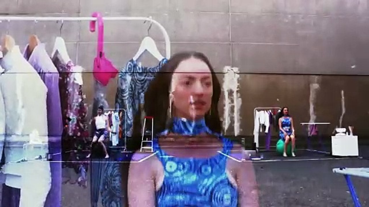 Bubblegum fürs Herzchakra im digitalen Panoptikum, 2019 with Lola Pfeiffer