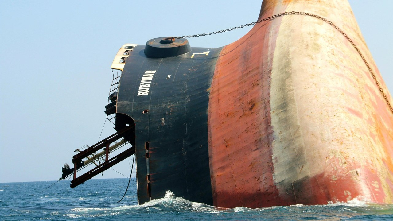 USA: Gesunkener Frachter vor Jemen kappte Unterseekabel