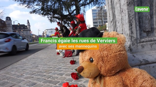 Francis égaie les rues de Verviers avec ses mannequins