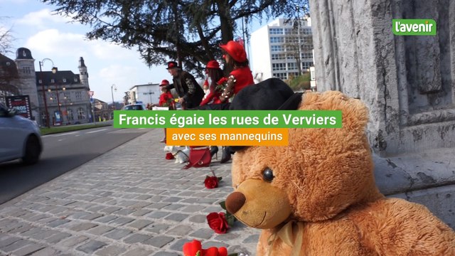 Francis égaie les rues de Verviers avec ses mannequins