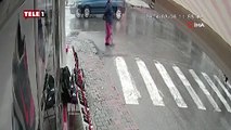 Yaya geçidinden geçen kadına kamyon çarptı