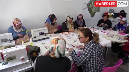 Tokat'ta 82'lik Cevriye teyze ikinci kez çeyizini düzüyor