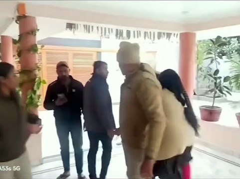 Video: स्टार क्रिकेटर Mohammed Shami को कुत्तों की तरह दौड़ाकर मारना चाहती थीं Ex वाईफ हसीन जहां