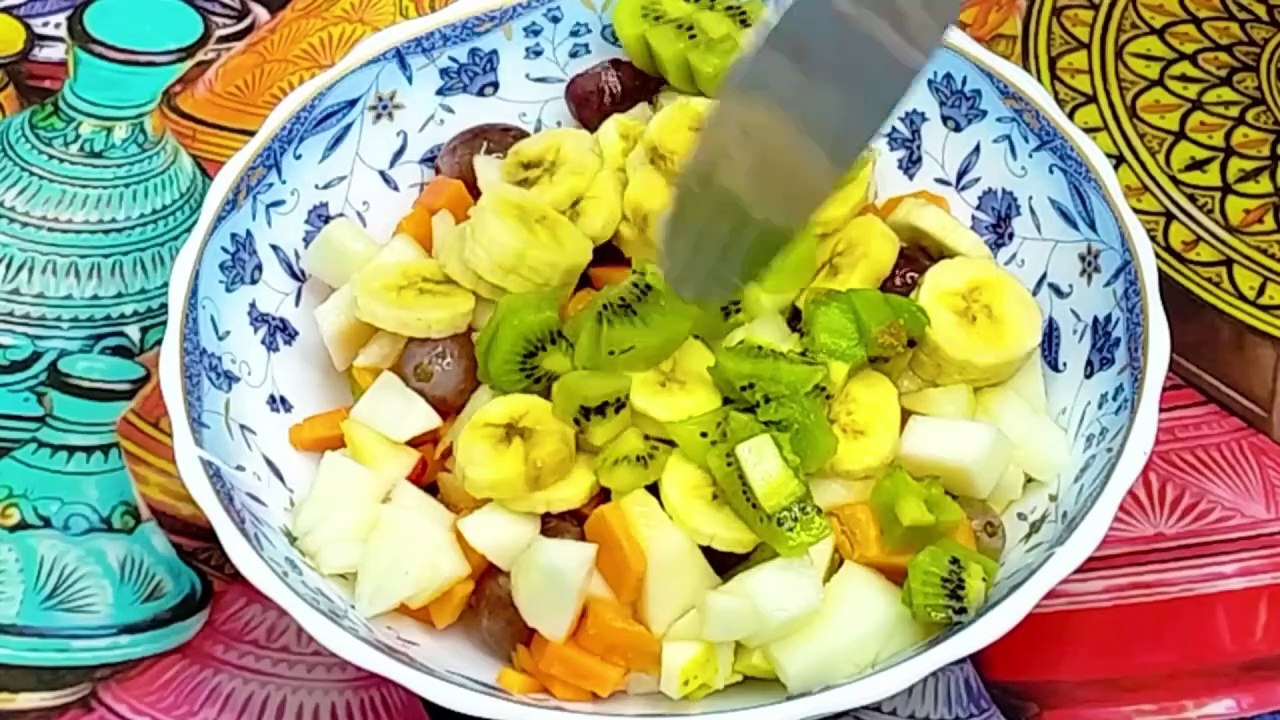 SPECIAL FRUIT CHAT