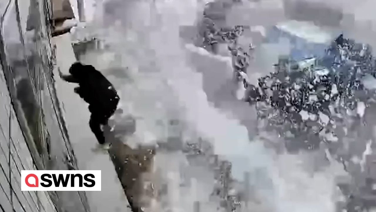 Mann entgeht nur knapp der Zermalmung durch großen Schneefall