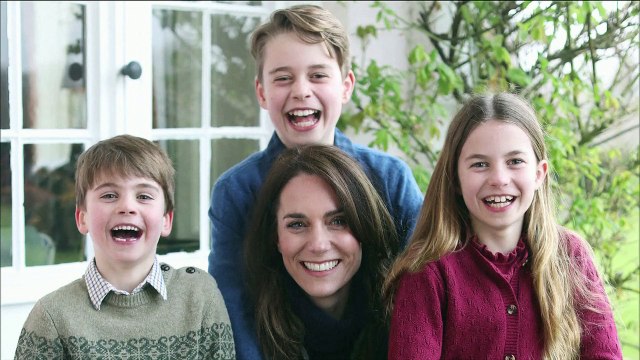 Princess of Wales apologises over edited photograph