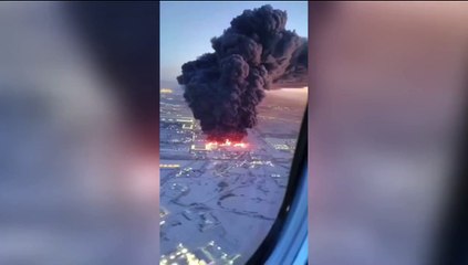 Gigantesco incendio a San Pietroburgo: immagini spaventose