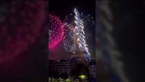 I fuochi sulla Tour Eiffel, il Capodanno a Parigi