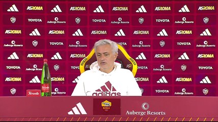 Mourinho: "Huijsen ha 10 minuti di A, ma è uno dei più grandi prospetti in Europa"