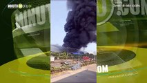 Brutal incendio Bomberos atienden la emergencia en una zona industrial de Cartagena