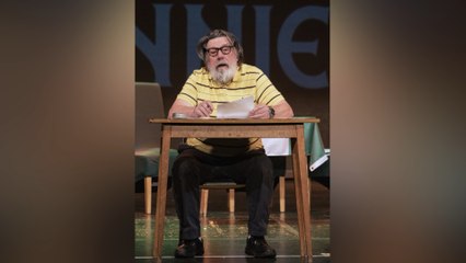 Ricky Tomlinson treads the boards in musical comedy play