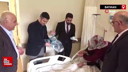 111 yaşındaki Cemile Nine'ye pastalı Kadınlar Günü sürprizi