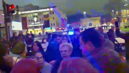 Bursa'da gökkuşağı bayrağına polis el koydu