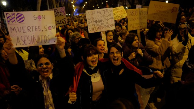 8M: Así ha sido la manifestación por el Día de la Mujer en Madrid