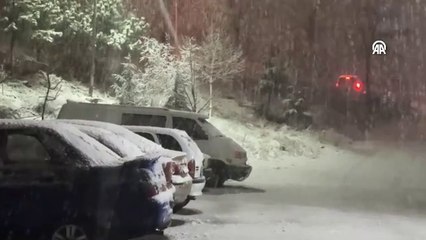 Ankara'da kar ve karla karışık yağmur etkili oluyor