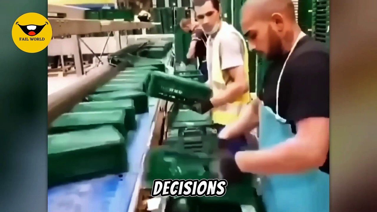 TOTAL IDIOTS AT WORK #5| Bad day at work compilation 2024 - video ...
