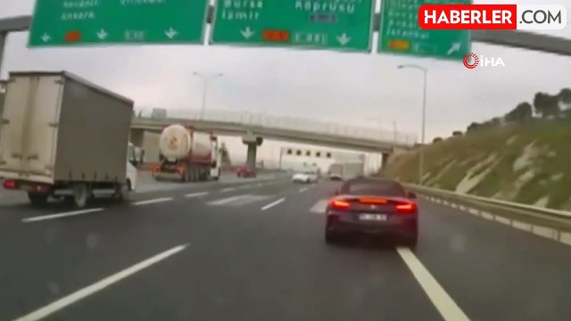 TEM'de plastik kasa faciaya yol açıyordu... Kaza anı kamerada