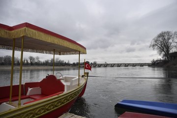 Meriç Nehri'nde kayık keyfi başlıyor