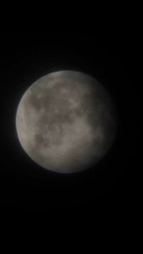 Un bond de géant pour l'humanité ! Pour la première fois en 52 ans, une sonde américaine a atterri sur la surface lunaire, ouvrant une nouvelle ère d'exploration spatiale !