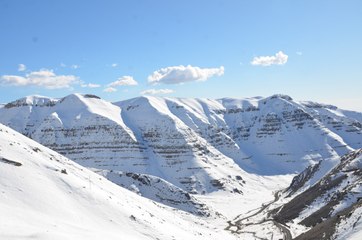 Karla kaplanan Tanin Tanin Dağları'ndan muhteşem manzaralar