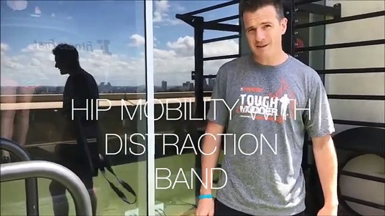 Hip mobility with the distraction band _ Feat. Tim Keeley _ No.147 _ Physio REHAB