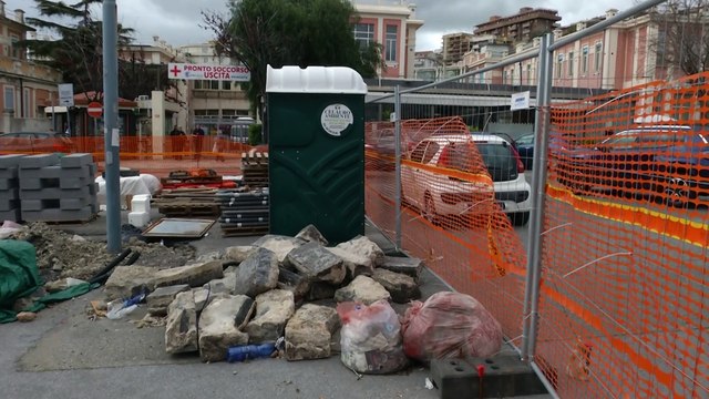 PARCHEGGIO EUROPA OVEST NUOVA VARIANTE E LAVORI FERMI
