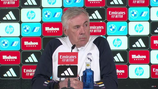 Ancelotti: No he encontrado en la historia un jugador tan perseguirdo como Vinicius