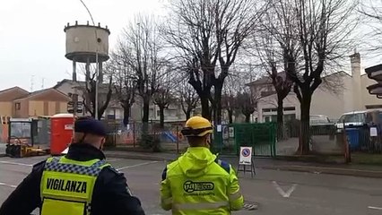 Cogliate, esplosione controllata per abbattere l'acquedotto