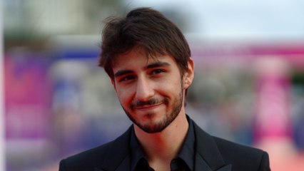 GALA VIDEO - “Grossier, dégueulasse, alcoolo”: Ben Attal ne mâche pas ses mots concernant son grand-père Serge Gainsbourg.