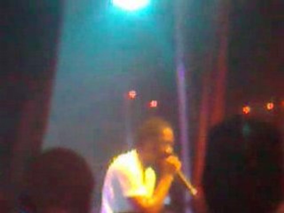DON'T DIS BOUNTY KILLER IN PARIS... BADAM 2008 6