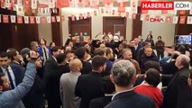 Zafer Partisi'nin aday tanıtım toplantısında kavga! Ümit Özdağ bağıra çağıra partilileri ayırdı