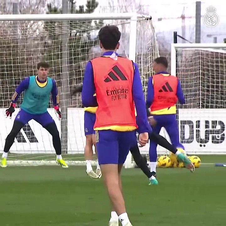 Real Madrid  Final training session ahead of Celta match!